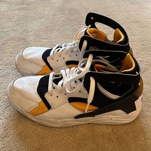 Nike Air Hurache (2004) in great used condition (size 12)
